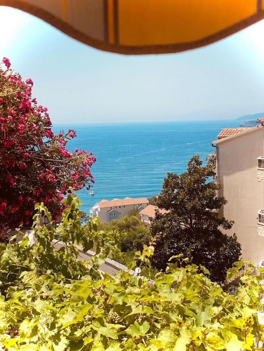 Apartments Dunja Sveti Stefan Exterior photo