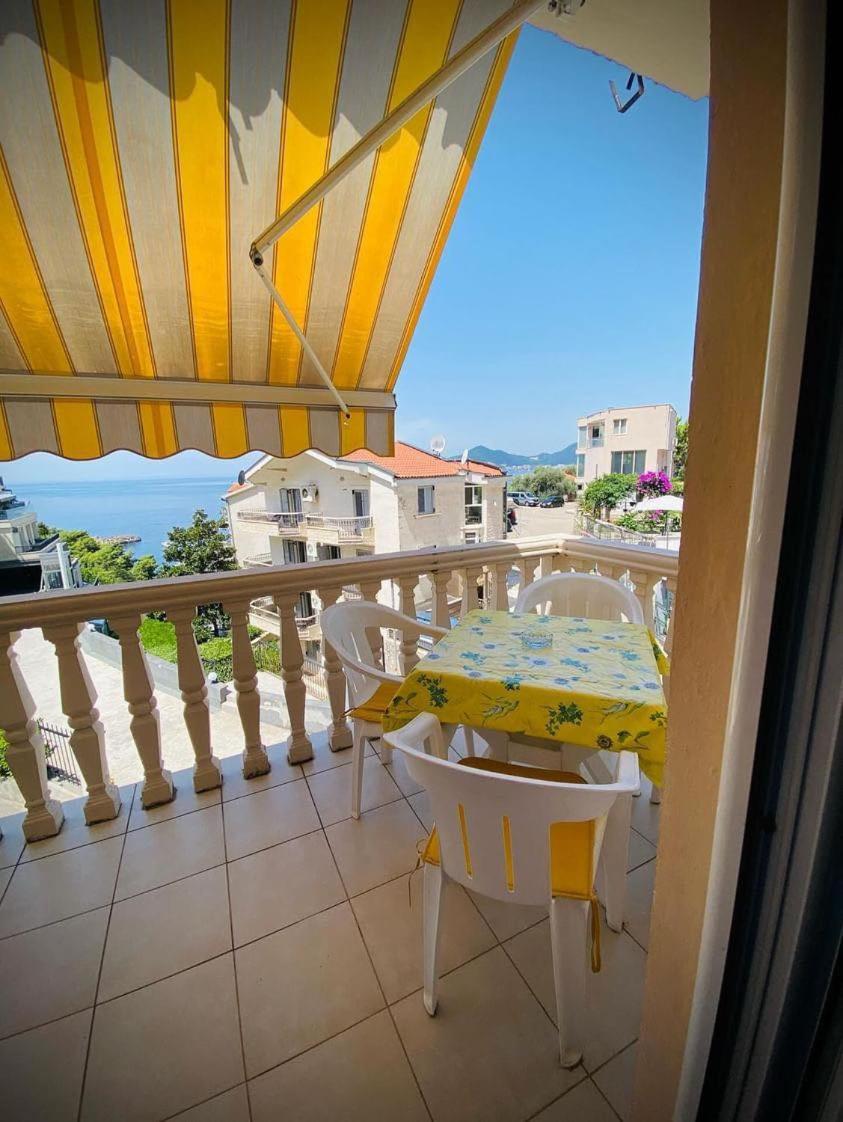 Apartments Dunja Sveti Stefan Exterior photo