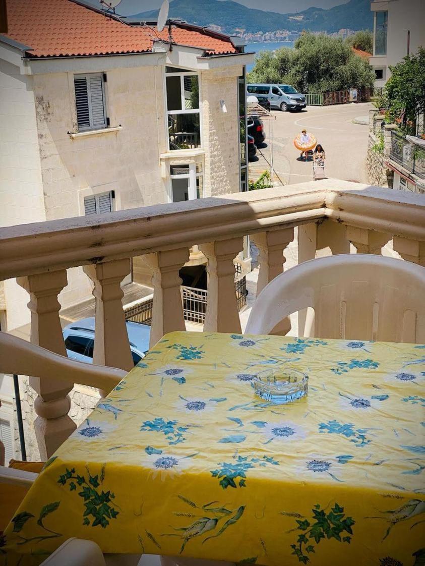 Apartments Dunja Sveti Stefan Exterior photo